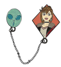 Thumbnail for DAN DA DAN - PINSART MOMO PIN WITH CHAIN