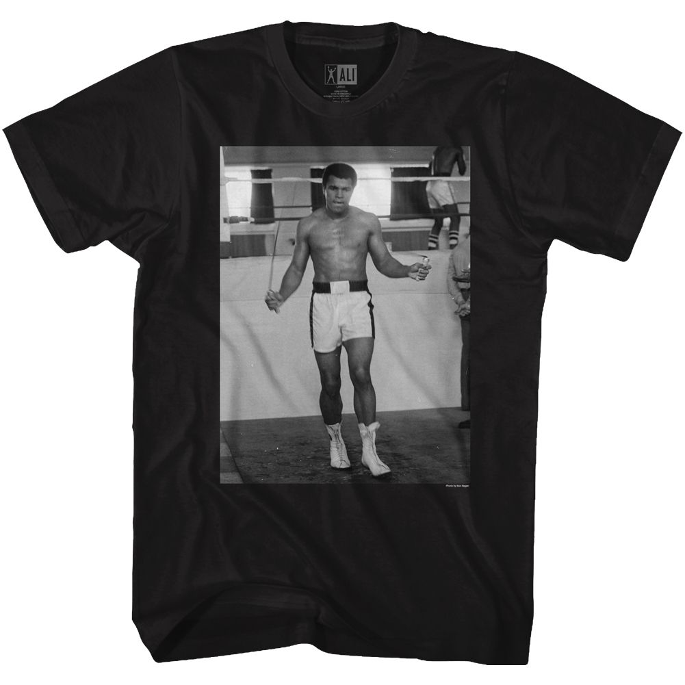 MUHAMMAD ALI-JUMPIN ROPE-BLACK ADULT S/S TSHIRT