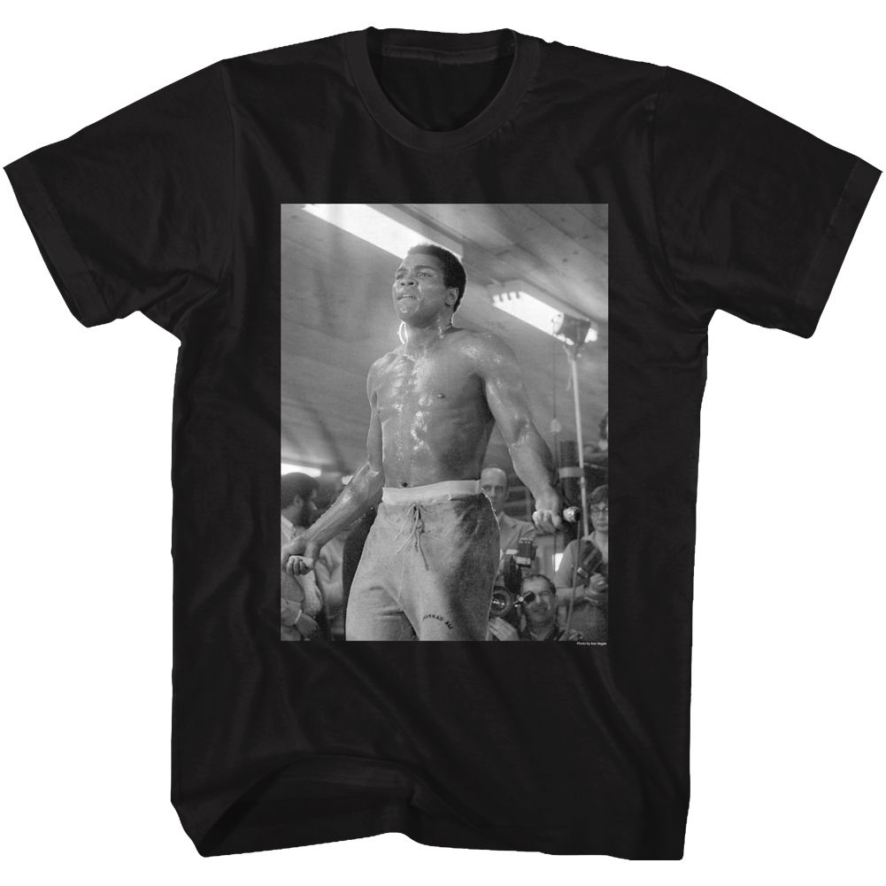 MUHAMMAD ALI-SWEATIN AND SKIPPIN-BLACK ADULT S/S TSHIRT