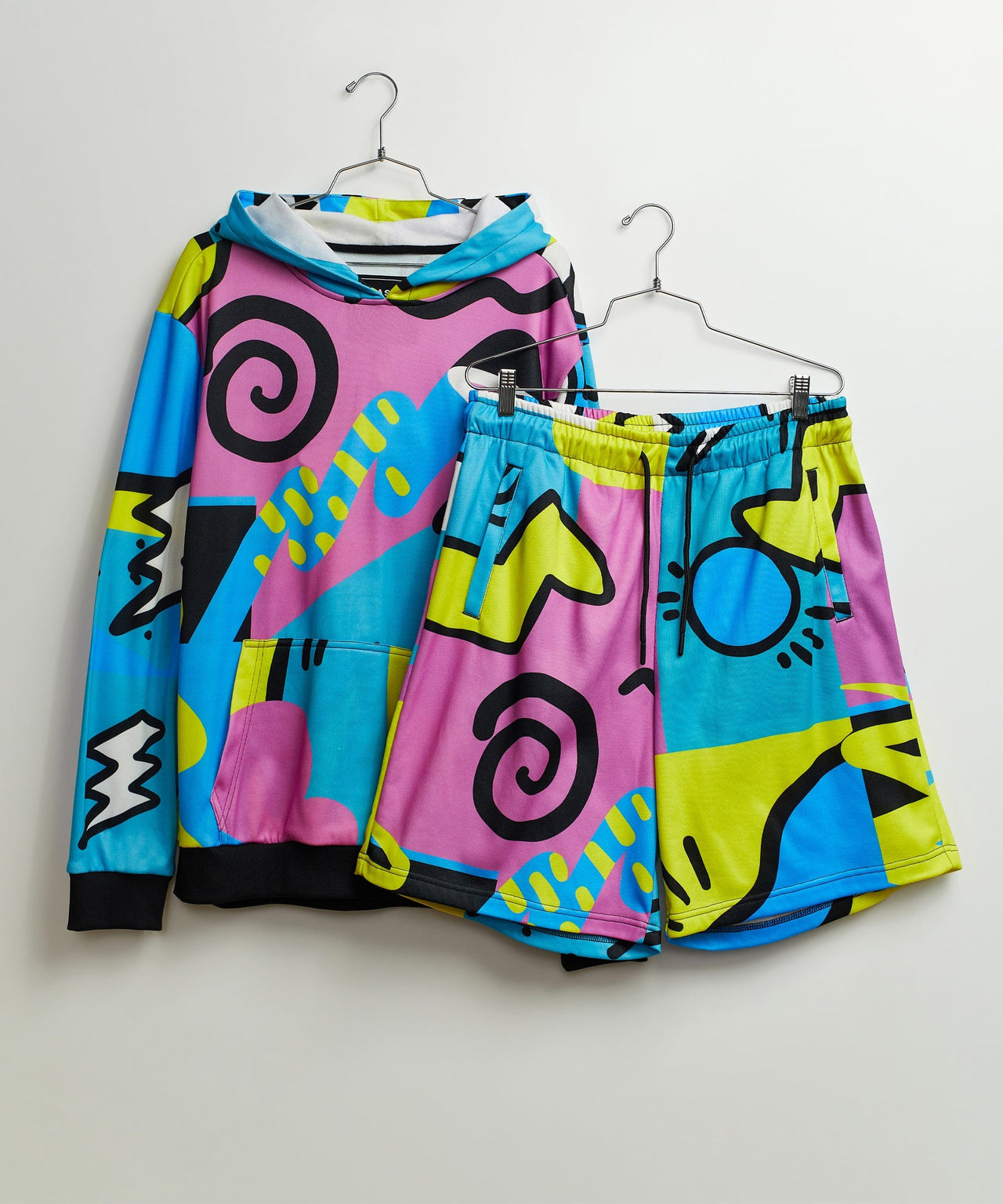 Relax Hood And Shorts Set