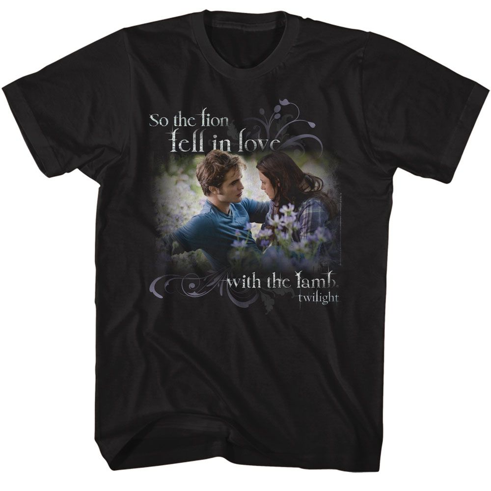 TWILIGHT-TWILIGHT LION IN LOVE WITH THE LAMB-BLACK ADULT S/S TSHIRT