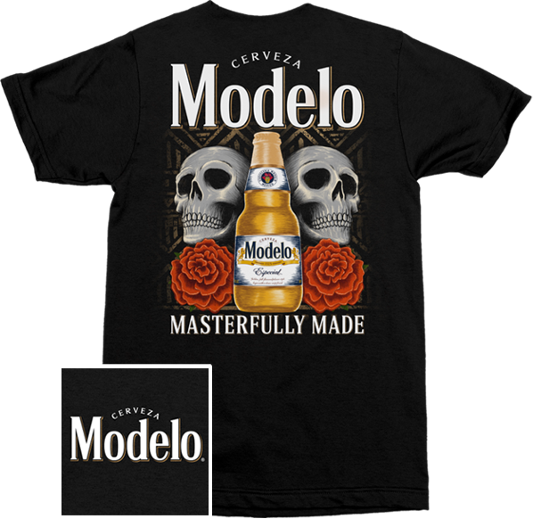 Modelo Skulls and Bottle T-Shirt